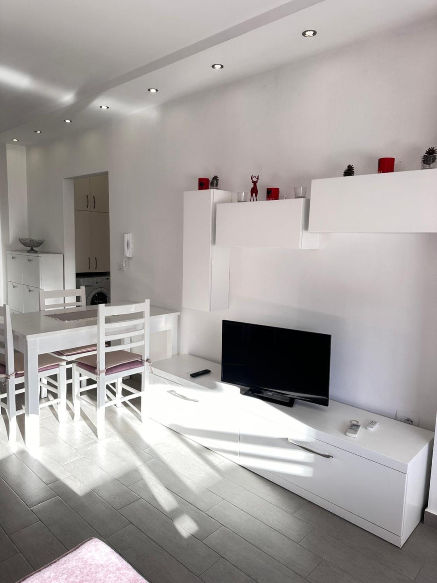 Rose Sea View Apartment Σαράντα Εξωτερικό φωτογραφία